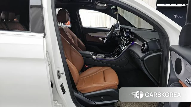 Mercedes-Benz GLC-Class X253 2021 Белый из Кореи, фото 2
