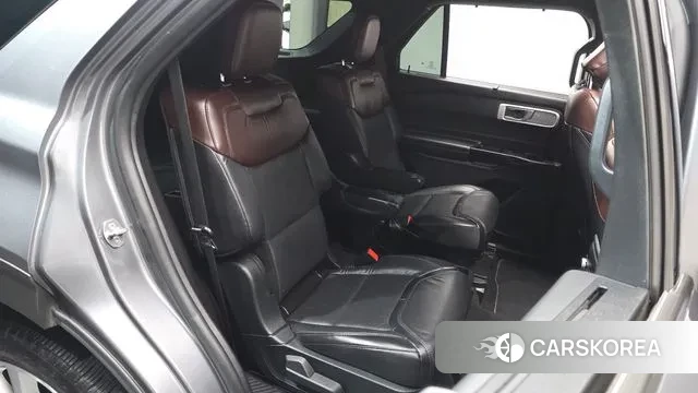Ford Explorer 6th Generation 2021 Серый из Кореи, фото 2