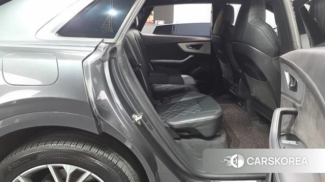 Audi Q8 (4M) 2021 Серый из Кореи, фото 2
