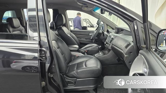 Ssangyong Korando Turismo 2018 Черный из Кореи, фото 2