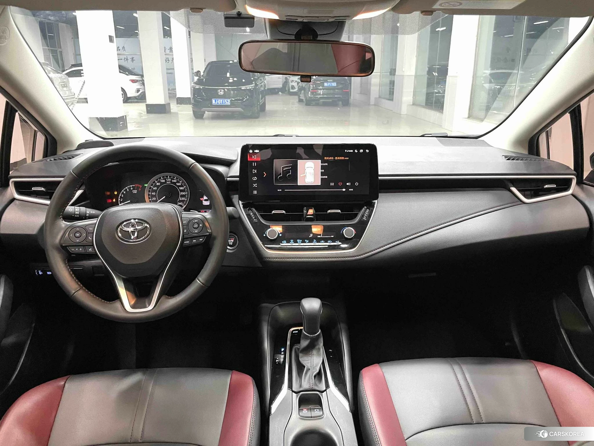 Toyota Corolla 2021 Белый из Китая, фото 2