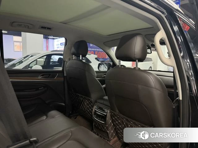 Roewe RX8 2018 Черный из Китая, фото 2