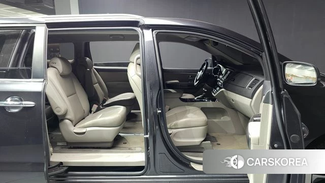 Kia The New Carnival 2019 Серый из Кореи, фото 2