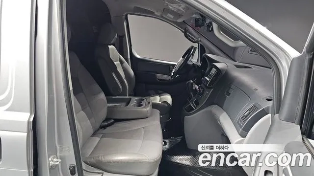 Hyundai The New Grand Starex 2019 Серебристо-серый из Кореи, фото 2