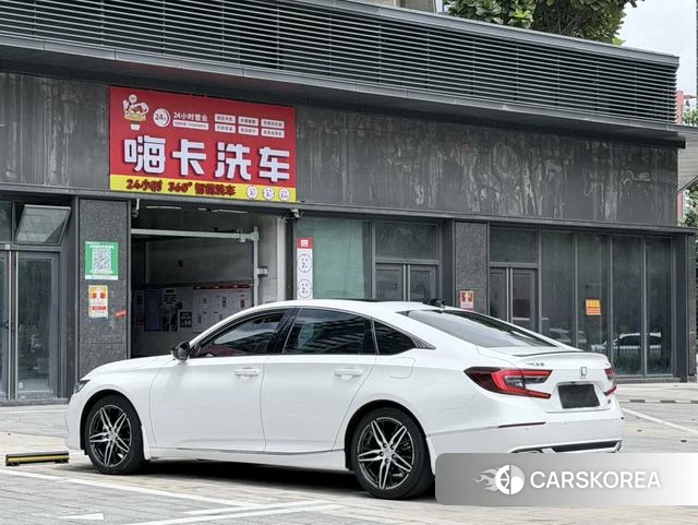 Honda Accord 2023 Белый из Китая, фото 2