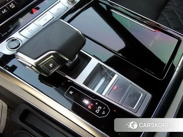 Audi Q7 (4M) 2023 Черный из Кореи, фото 2