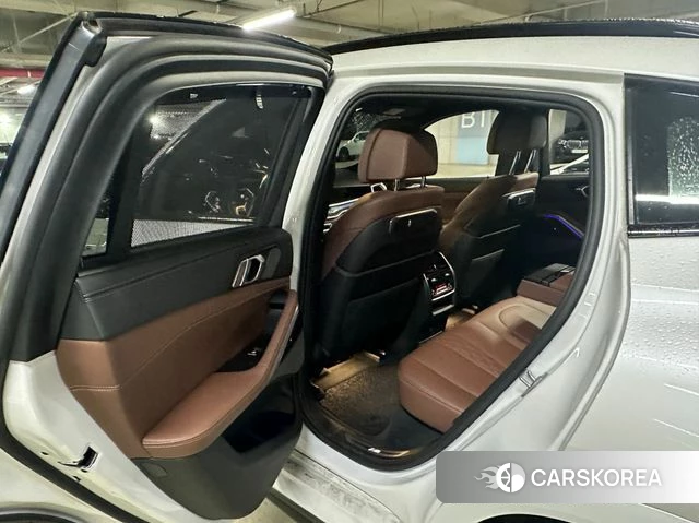 BMW X6 (G06) 2024 Белый из Кореи, фото 2