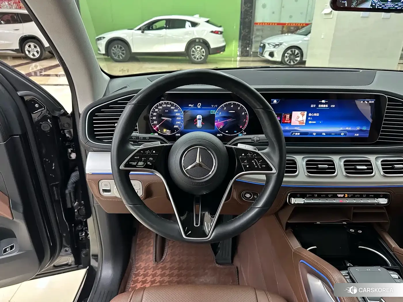Mercedes-Benz GLE 2023 Черный из Китая, фото 2