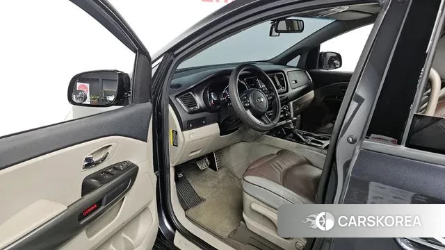 Kia The New Carnival 2018 Серый из Кореи, фото 2