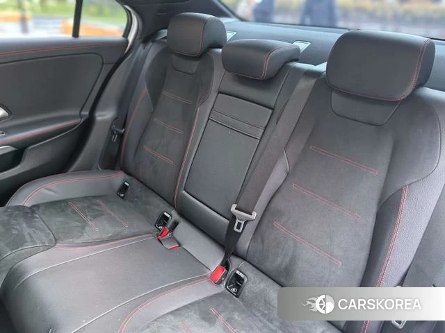 Mercedes-Benz Class A 2024 Белый из Китая, фото 2