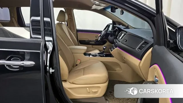 Kia The New Carnival 2018 Черный из Кореи, фото 2