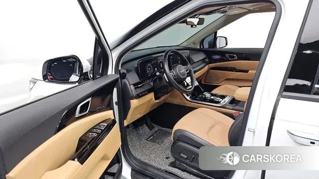 Kia Carnival 4th generation 2023 Белый из Кореи, фото 2