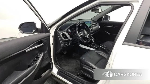 Kia Seltos 2020 Белый из Кореи, фото 2