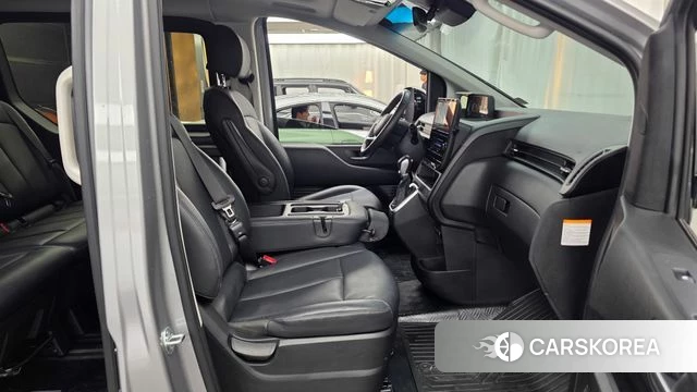 Hyundai Staria 2024 Серебряный из Кореи, фото 2