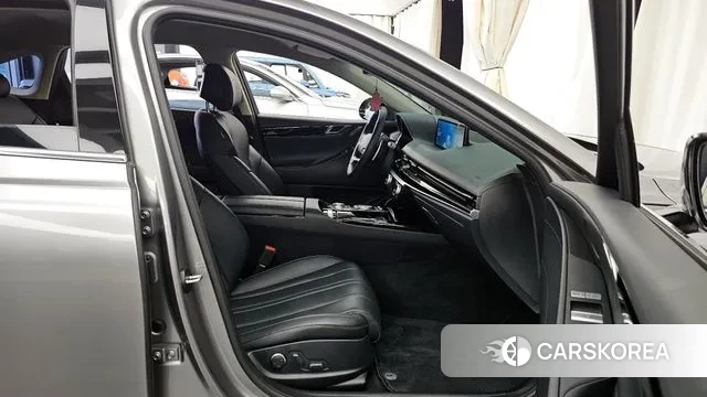 Genesis G80 (RG3) 2022 Серебряный из Кореи, фото 2