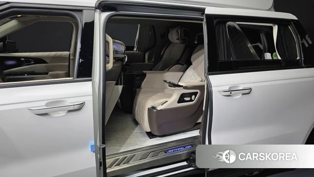 Kia Carnival 4th generation 2023 Белый из Кореи, фото 2