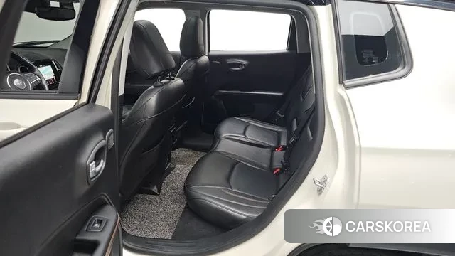 Jeep Compass 2nd Generation 2018 Белый из Кореи, фото 2