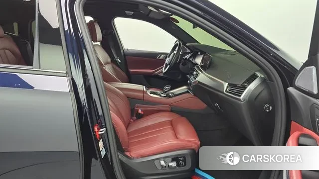 BMW X6 (G06) 2021 Черный из Кореи, фото 2