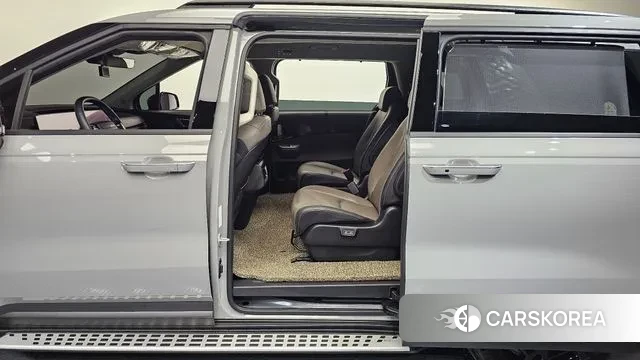 Kia The New Carnival 4th Generation 2025 Серебряный из Кореи, фото 2