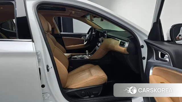 Genesis The New G70 2021 Белый из Кореи, фото 2