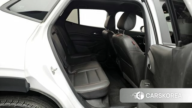 Chevrolet (GM Daewoo) Trax Crossover 2023 Белый из Кореи, фото 2