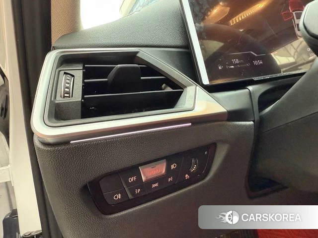 BMW 3 series 2023 Белый из Китая, фото 2