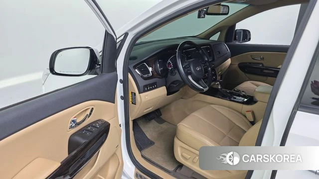 Kia The New Carnival 2018 Белый из Кореи, фото 2