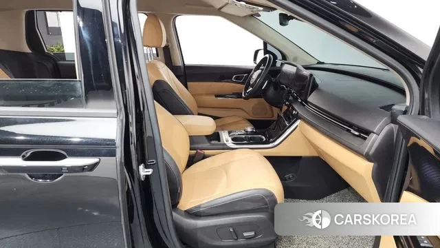 Kia Carnival 4th generation 2021 Черный из Кореи, фото 2