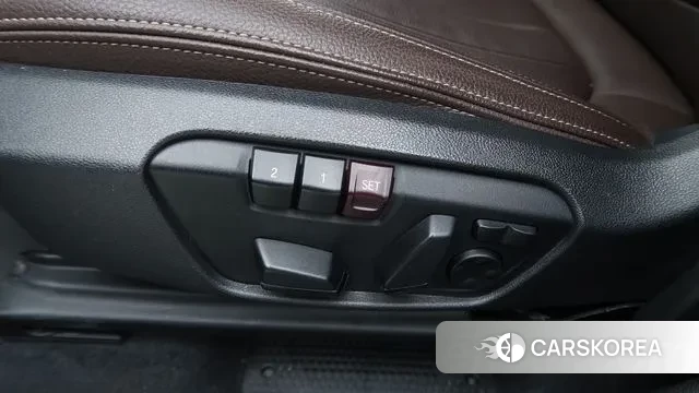 BMW X1 (F48) 2022 Серый из Кореи, фото 2