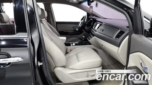 Kia All New Carnival 2018 Черный из Кореи, фото 2