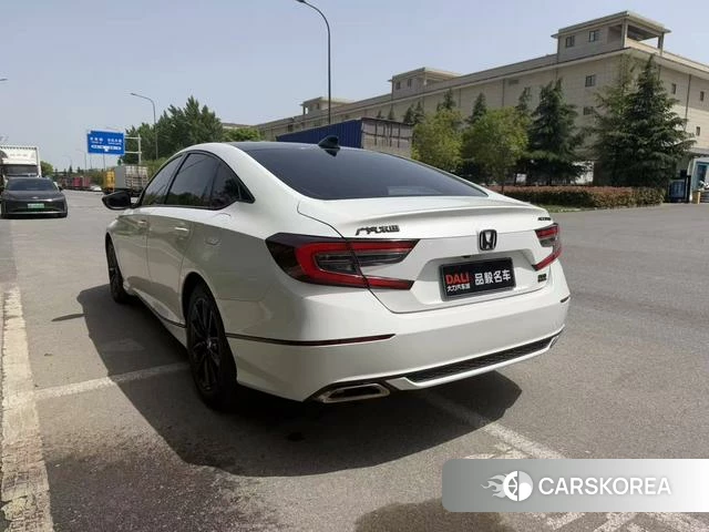 Honda Accord 2023 Белый из Китая, фото 2
