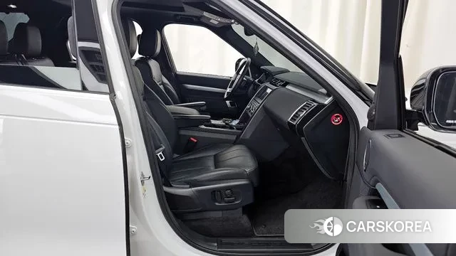 Land Rover Discovery 5 2020 Белый из Кореи, фото 2