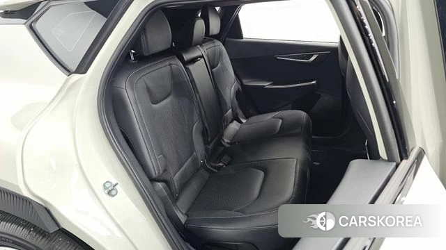 Kia EV6 2023 Жемчужный цвет из Кореи, фото 2