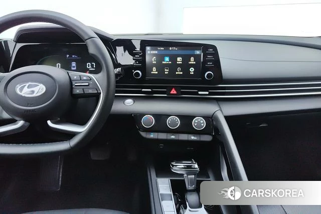 Hyundai Elantra 2024 Темно-серый из Китая, фото 2