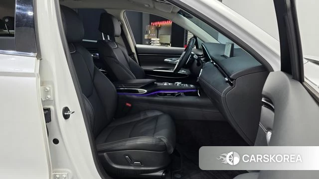 Genesis GV70 2022 Белый из Кореи, фото 2