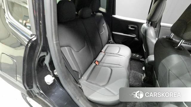 Jeep Renegade 2021 Черный из Кореи, фото 2