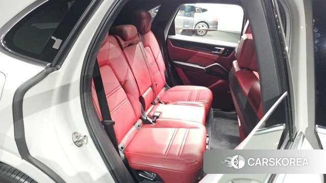 Porsche Cayenne (PO536) 2020 Серебристо-серый из Кореи, фото 2