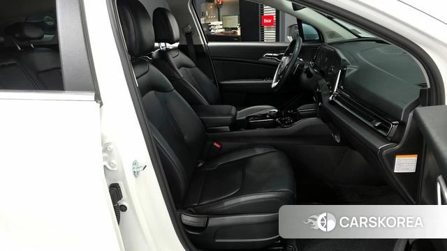 Kia Sportage 5th Generation Hybrid 2022 Белый из Кореи, фото 2