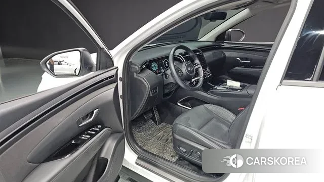 Hyundai Tucson (NX4) 2021 Белый из Кореи, фото 2