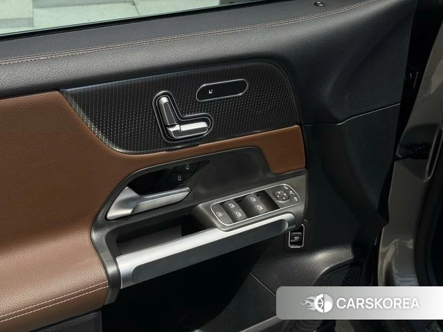 Mercedes-Benz GLB 2021 Темно-серый из Китая, фото 2