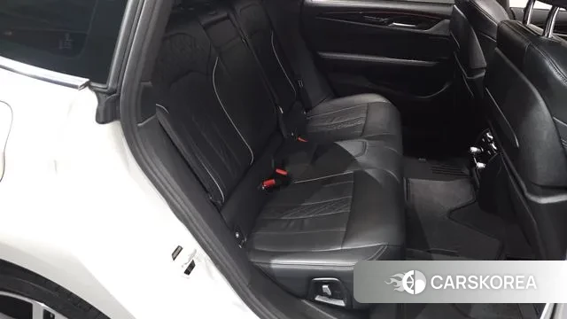 BMW 6 Series GT (G32) 2023 Белый из Кореи, фото 2