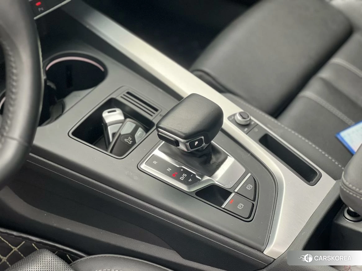 Audi A4L 2020 Белый из Китая, фото 2