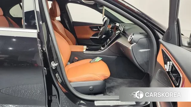 Mercedes-Benz C-Class W206 2025 Черный из Кореи, фото 2