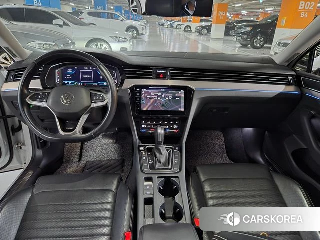 Volkswagen Passat GT (B8) 2022 Белый из Кореи, фото 2