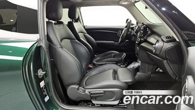 Mini Cooper D 2018 Зеленый из Кореи, фото 2