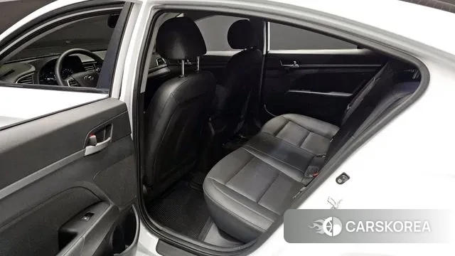 Hyundai Avante AD 2018 Белый из Кореи, фото 2