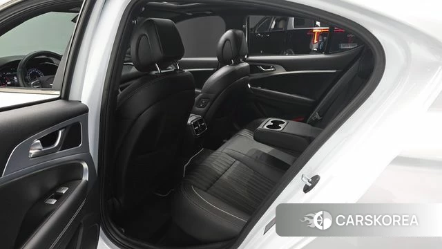 Genesis G70 2018 Белый из Кореи, фото 2