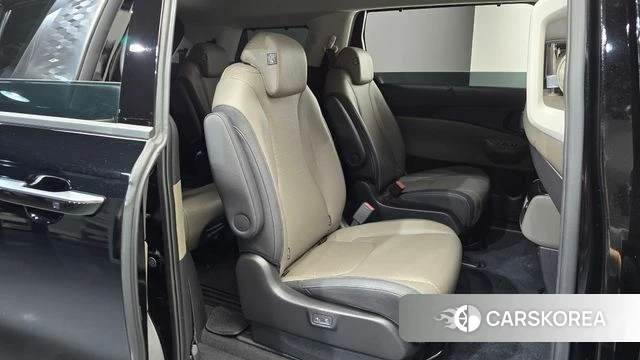 Kia The New Carnival 4th Generation 2024 Черный из Кореи, фото 2