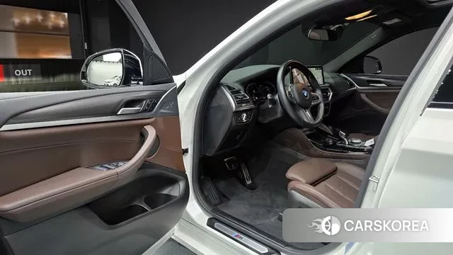 BMW X4 (G02) 2023 Белый из Кореи, фото 2