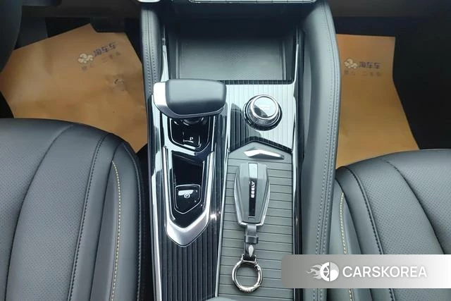 Geely Automobile Xingyue L 2025 Черный из Китая, фото 2